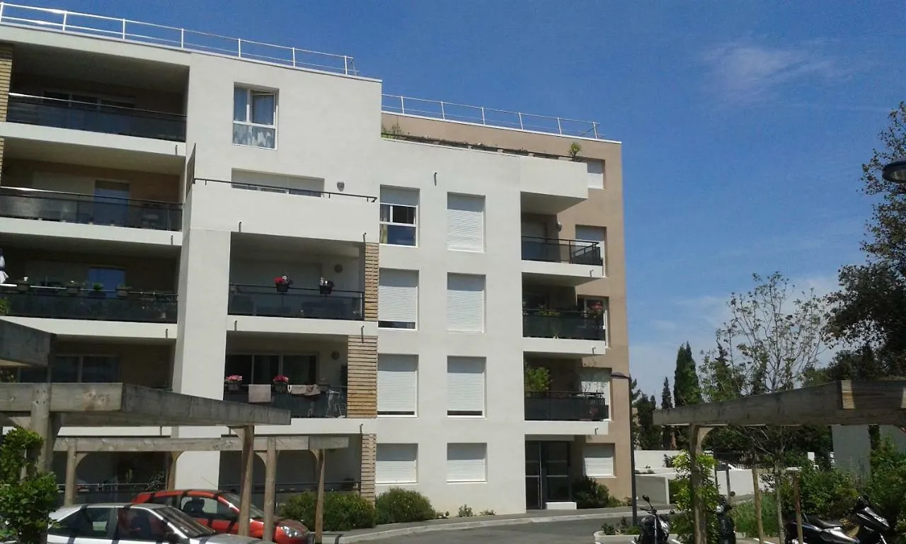 Privatunterkunft Ferienwohnung Via Calanca Marseilles